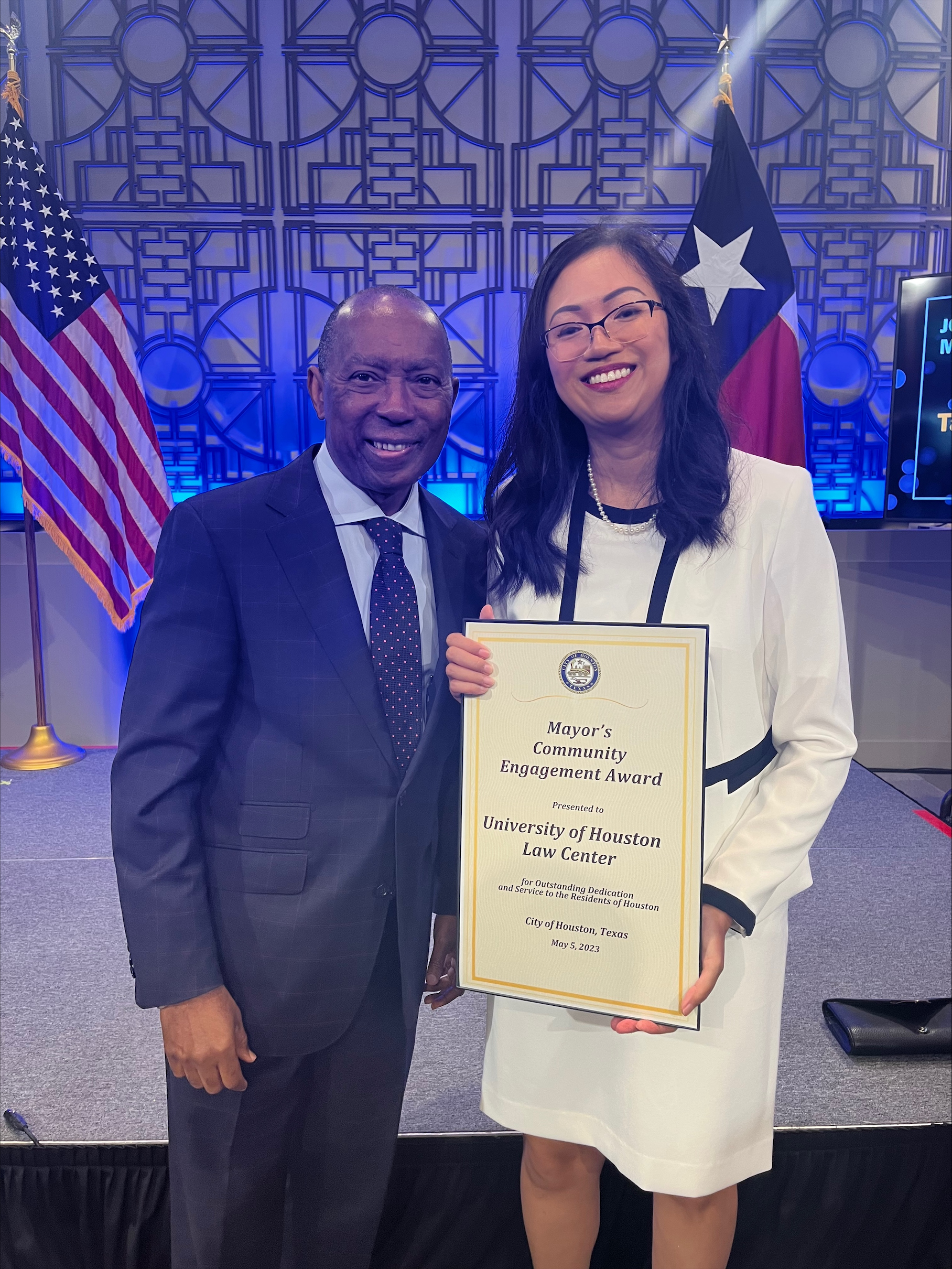 Immigration Clinic Director Teresa Messer accepted the Mayor’s Community Engagement Award on behalf of the University of Houston Law Center for its community service contributions to the City of Houston.